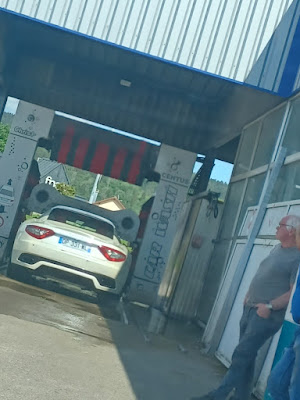 Station de Lavage à Doubs