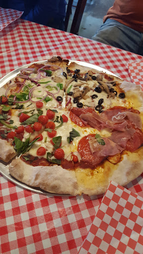 Pizza Restaurant «Rio De Gelato», reviews and photos, 102 Navarro St, San Antonio, TX 78205, USA