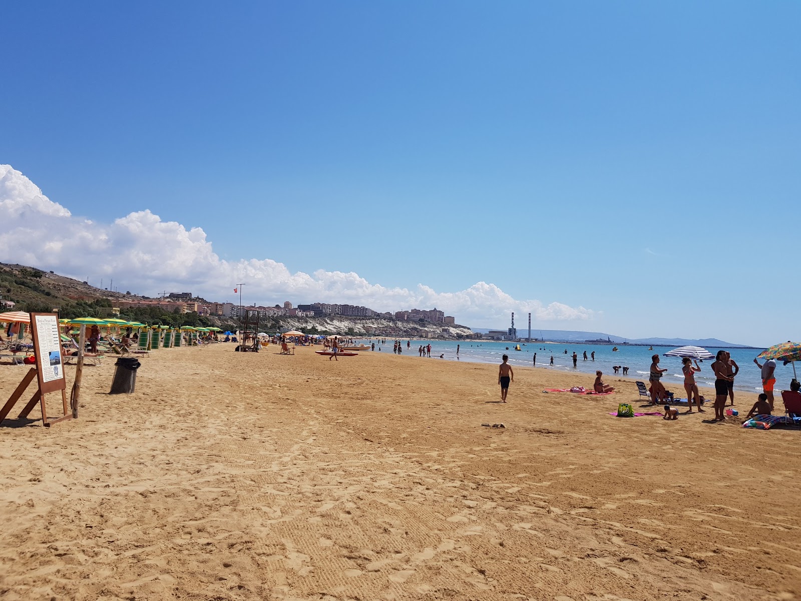 Photo de Spiaggia Punta Piccola avec baie longue