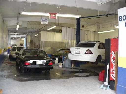 Auto Body Shop «Rich and Famous Auto Body», reviews and photos, 14741 Bessemer St, Van Nuys, CA 91411, USA