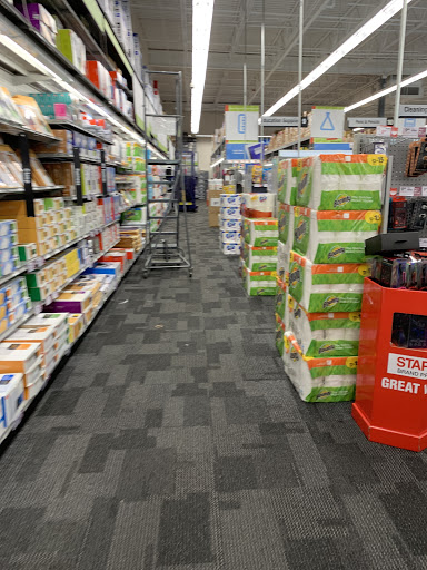 Office Supply Store «Staples», reviews and photos, 1080 Old Country Rd, Westbury, NY 11590, USA