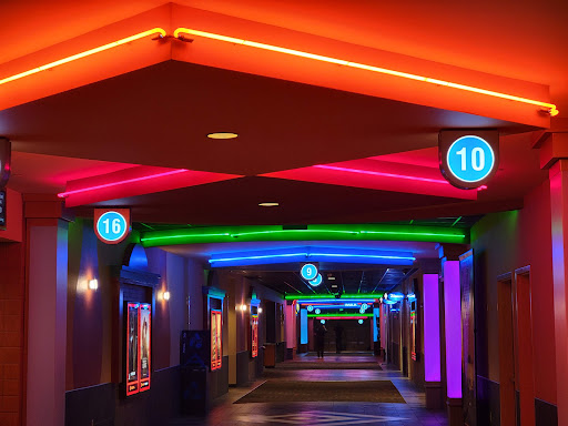 Movie Theater «Regal Cinemas Streets of Indian Lake 16 & IMAX», reviews and photos, 300 Indian Lake Blvd, Hendersonville, TN 37075, USA