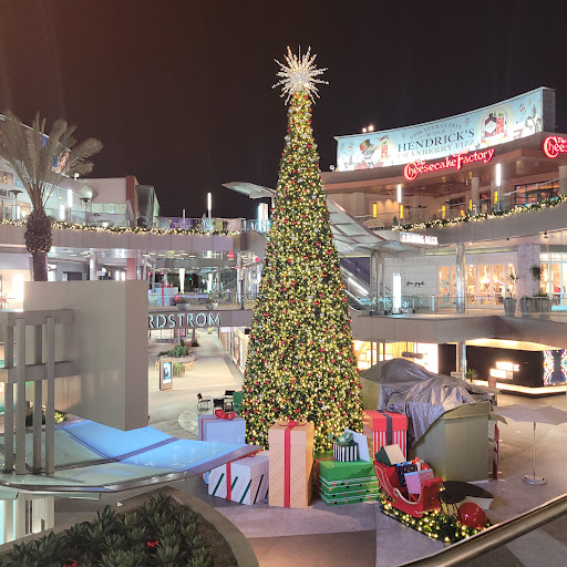 Shopping Mall «Santa Monica Place», reviews and photos, 395 Santa Monica Place, Santa Monica, CA 90401, USA