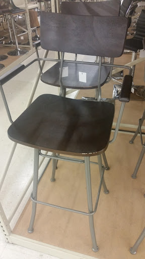 Home Goods Store «At Home», reviews and photos, 301 Noble Creek Dr, Noblesville, IN 46060, USA