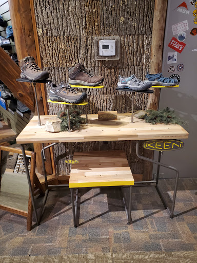 Outdoor Sports Store «Nantahala Outdoor Center Gatlinburg», reviews and photos, 1138 Parkway, Gatlinburg, TN 37738, USA