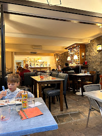Atmosphère du Restaurant basque La Taverne Basque à Saint-Jean-de-Luz - n°4