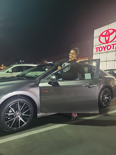 Toyota Dealer «Toyota Of Whittier», reviews and photos, 14577 Whittier Blvd, Whittier, CA 90605, USA