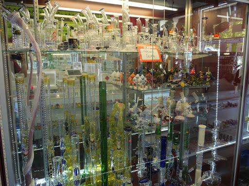 Tobacco Shop «Burien Smoke Shop», reviews and photos, 12822 Ambaum Blvd SW, Burien, WA 98146, USA