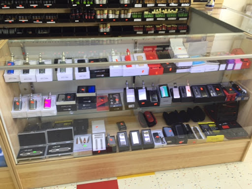 Tobacco Shop «VIP SMOKE SHOP ORLANDO», reviews and photos, 11218 S Orange Blossom Trail, Orlando, FL 32837, USA