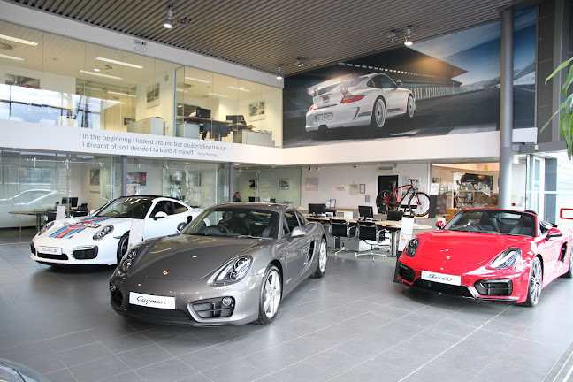 Porsche Centre Bristol Open Times
