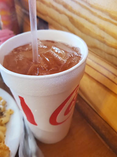 Grocery Store «Hills Foods», reviews and photos, 1727 S Madison St, Whiteville, NC 28472, USA