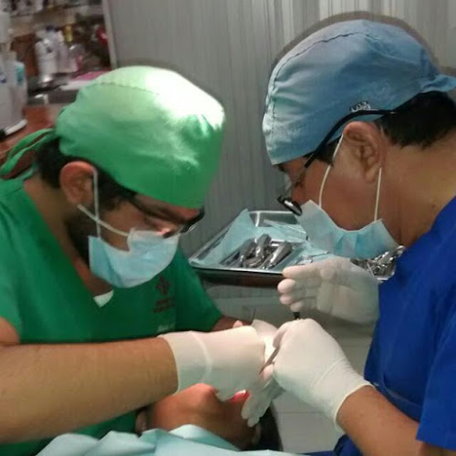 Centro Dental Ayora - Dentista