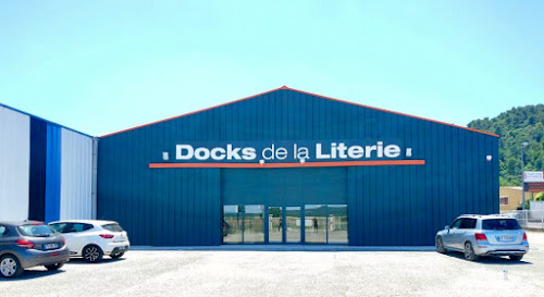 Docks de la literie à Saint-Maximin-la-Sainte-Baume