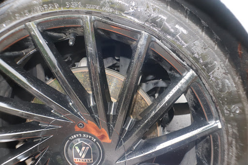 Auto Body Shop «A & M Autobody Collision Repair Center», reviews and photos, 430 W 1st Ave, Eugene, OR 97401, USA