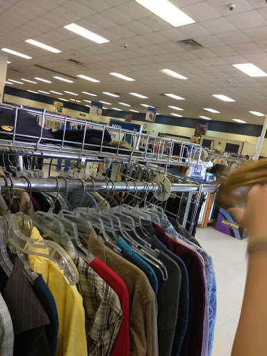 Thrift Store «Goodwill», reviews and photos