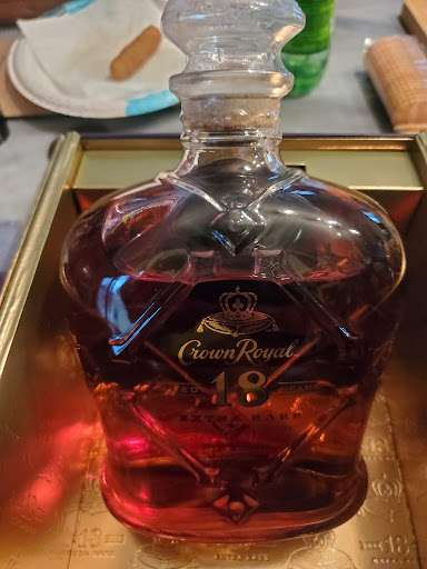 Liquor Store «Point Package Liquors», reviews and photos, 3030 E 10th St, Jeffersonville, IN 47130, USA