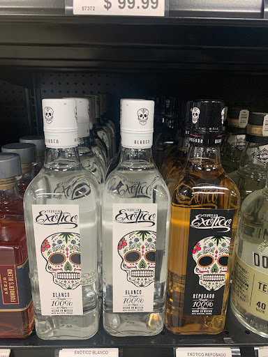 Liquor Store «Grand Liquors», reviews and photos, 1328 Grand Ave, Waukegan, IL 60085, USA