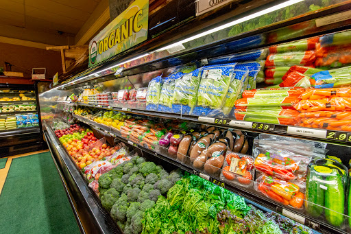 Grocery Store «Wynn’s Market», reviews and photos, 141 9th St N, Naples, FL 34102, USA