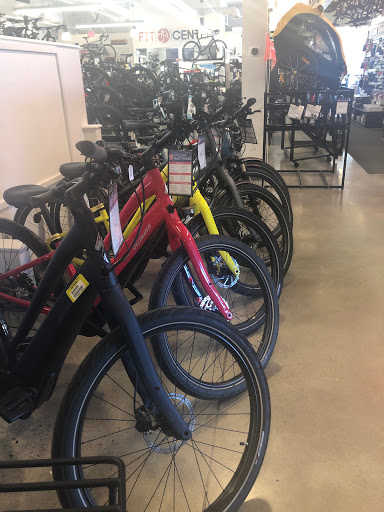 Bicycle Store «Cycle Loft», reviews and photos, 43 Middlesex Turnpike, Burlington, MA 01803, USA