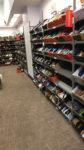 Department Store «Nordstrom Rack Chestnut Street», reviews and photos, 1700 Chestnut St, Philadelphia, PA 19103, USA