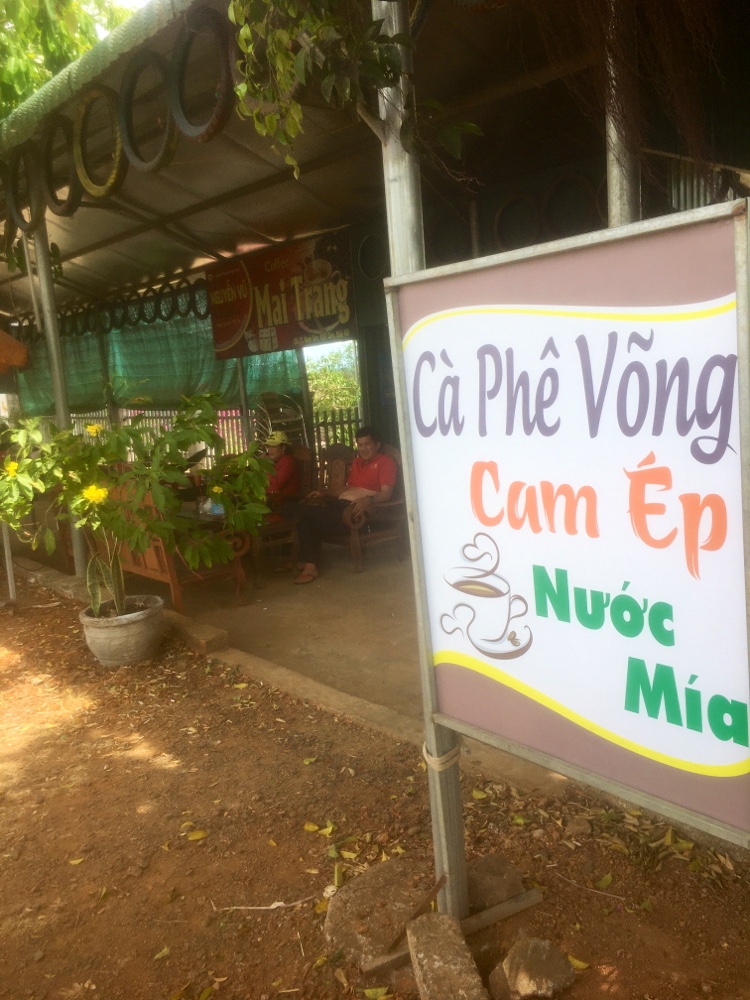 CAFe VÕNG MAI TRANG