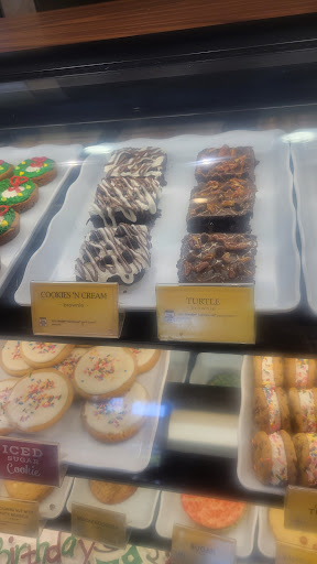 Dessert Shop «Nestle Toll House Cafe», reviews and photos, 605 Town Square Blvd, Garland, TX 75040, USA