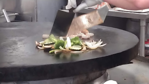 Supermarket «Hy-Vee», reviews and photos, 207 NE Englewood Rd, Kansas City, MO 64118, USA