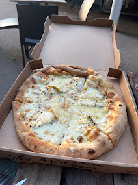 Plats et boissons du Pizzas à emporter La Perla Pizzeria - La Rochelle - n°20