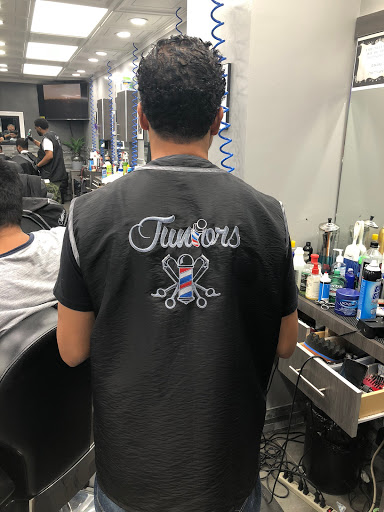 Barber Shop «Juniors barbershop», reviews and photos, 1617 Cortelyou Rd, Brooklyn, NY 11226, USA