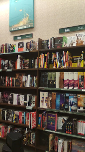 Book Store «Barnes & Noble», reviews and photos, 7700 NE 4th Plain Blvd Vancouver Plaza, Vancouver, WA 98662, USA