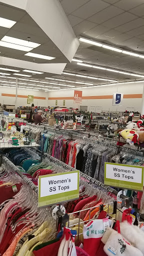 Thrift Store «35th Ave & Peoria Goodwill Retail Store, Donation Center & Career Center», reviews and photos