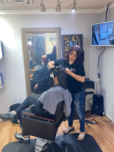 Hair Salon «Blow out Dominican Hair Salon», reviews and photos, 1413 W. O. Ezell Boulevard, Spartanburg, SC 29301, USA