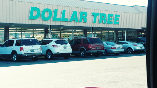 Dollar Store «Dollar Tree», reviews and photos, 7 Penn Mart Center, New Castle, DE 19720, USA