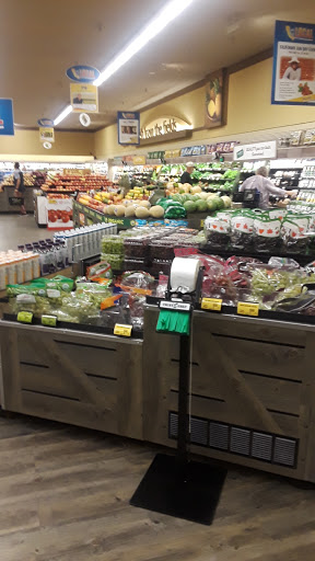 Grocery Store «Safeway», reviews and photos, 1115 Vine St, Healdsburg, CA 95448, USA