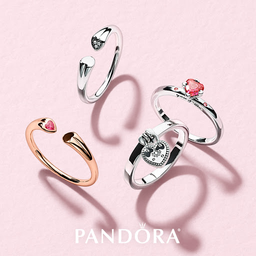 Jeweler «J. Albert Johnson Jewelers», reviews and photos, 1957 Black Rock Turnpike, Fairfield, CT 06825, USA