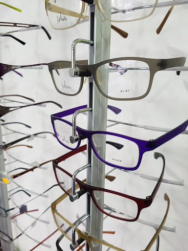 Comments and reviews of Harvey Optical