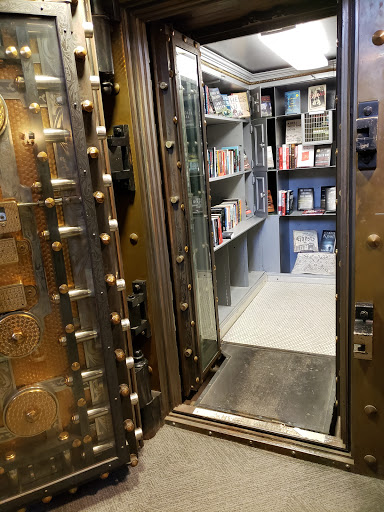 Book Store «Book Vault», reviews and photos, 105 S Market St, Oskaloosa, IA 52577, USA