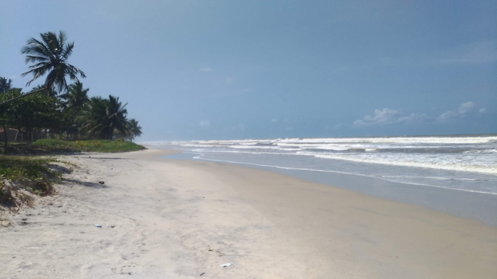 Foto di Praia do Sol con una superficie del sabbia luminosa