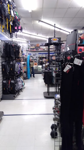 Sporting Goods Store «Big 5 Sporting Goods - Fresno», reviews and photos, 5488 N Blackstone Ave, Fresno, CA 93710, USA