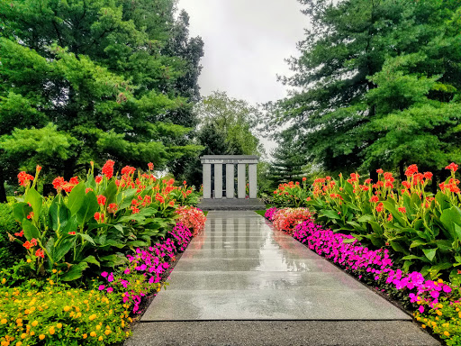 Cemetery «Crown Hill Funeral Home and Cemetery», reviews and photos, 700 38th St, Indianapolis, IN 46208, USA