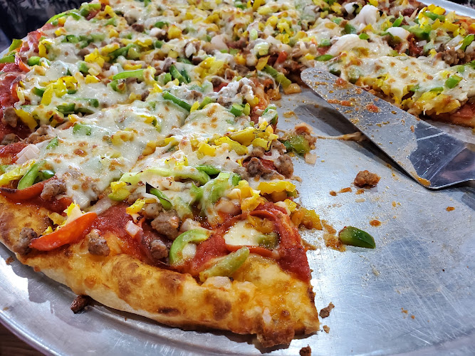 #9 best pizza place in North Myrtle Beach - Pittsburgh Pizza Pub