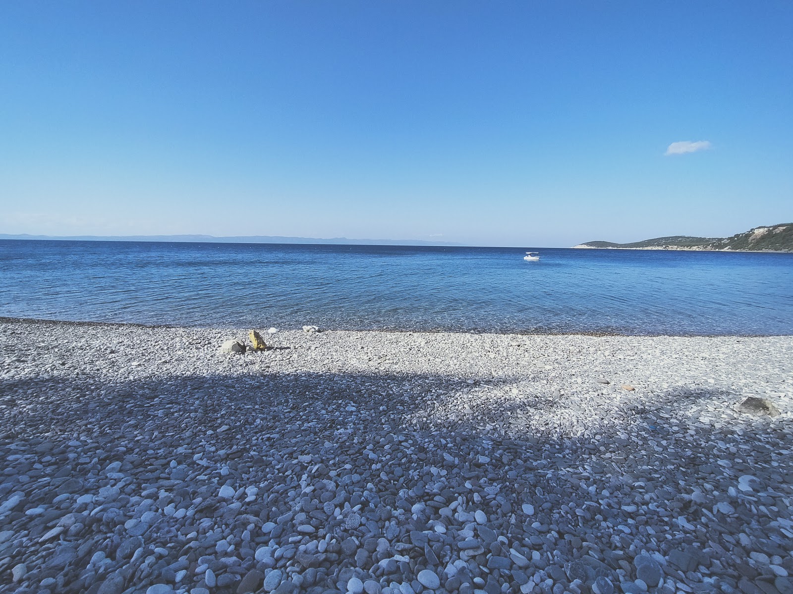 Valokuva Sait faik beachista. sijaitsee luonnonalueella