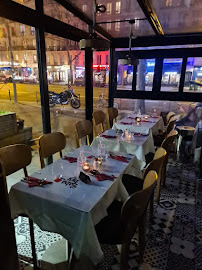 Atmosphère du Restaurant Baba Bey - Gastronomie Tunisienne Traditionnelle à Paris - n°9