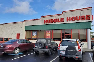 Huddle House image