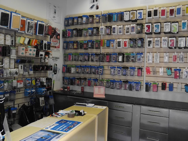 Reviews of Fone Boutique in Belfast - Cell phone store