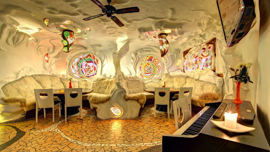 Restauracja Absynt Jakuba Zachemskiego 5, 34-400 Nowy Targ, Polska