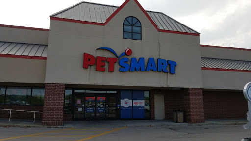 PetSmart, 5050 SE 14th St, Des Moines, IA 50320, USA, 