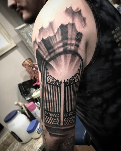 Tattoo Shop «American Iron Tattoo Company», reviews and photos, 13210 Paramount Blvd, South Gate, CA 90280, USA