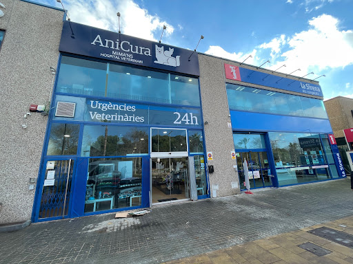 Hospital Veterinario Mima'ns / Urgències 24h en Barcelona