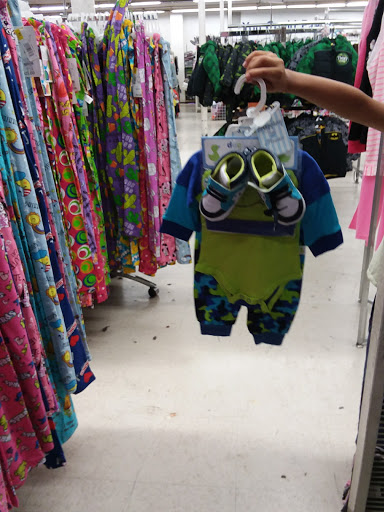 Discount Store «Factory 2-U (Fallas Discount Stores)», reviews and photos, 48 N American St, Stockton, CA 95202, USA